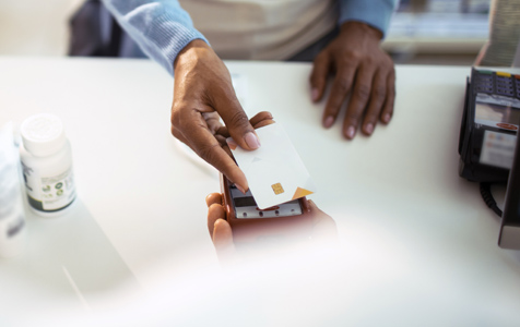 5 ways you can avoid covid-19 while running errands