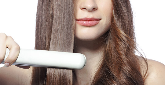 Take your hair from curly to straight! - Beauty - Uniprix